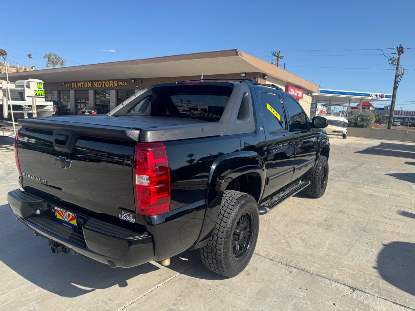 2011 Black /Black Chevrolet Avalanche (3GNTKFE31BG) , located at 2190 Hwy 95, Bullhead City, AZ, 86442, (928) 704-0060, 0.000000, 0.000000 - 2011 Chevrolet avalanche z71 . New motor with receipts . Lots of new parts . Lift kit , custom tires and wheels . 1 owner . Super clean , great running truck - Photo#2